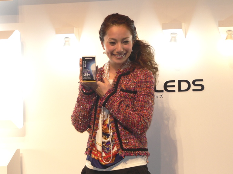 三船美佳の画像 techon.nikkeibp.co.jp