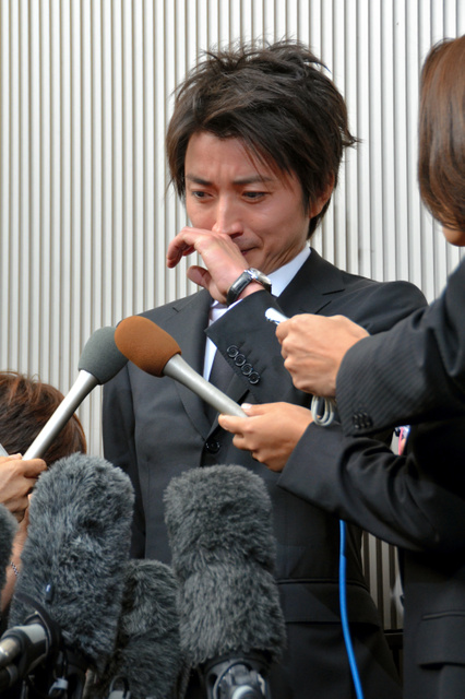 藤原竜也の画像 www.asahi.com