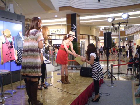 春名亜美の画像 www.modern-paradise.co.jp