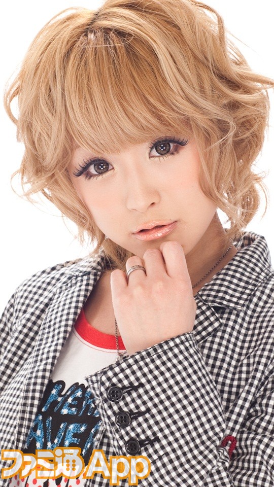 鈴木奈々の画像 app.famitsu.com