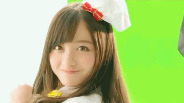 橋本環奈	の画像 twitter.com