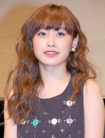 高橋愛の画像 www.oricon.co.jp