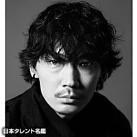 綾野剛の画像 www.oricon.co.jp