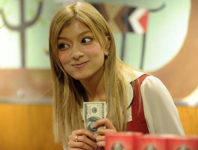 ローラの画像 d13n9ry8xcpemi.cloudfront.net