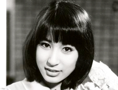 宇多田ヒカルの画像 search.yahoo.co.jp
