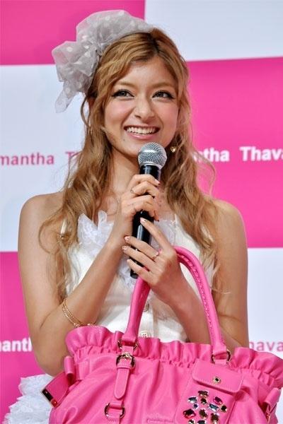 ローラの画像 stat.news.ameba.jp
