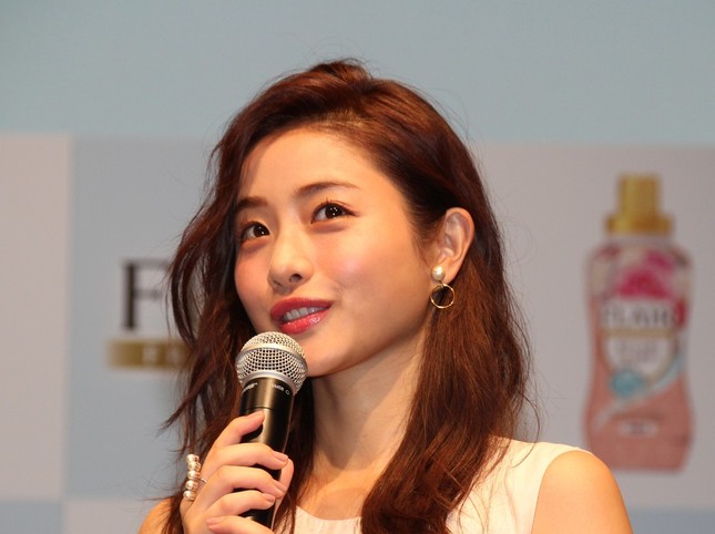 石原さとみの画像 www.j-cast.com