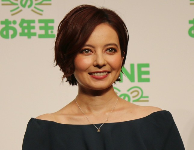 ベッキーの画像 www.j-cast.com