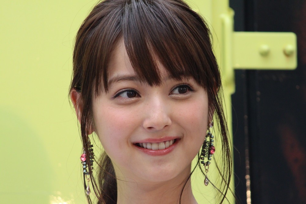 佐々木希の画像 www.j-cast.com