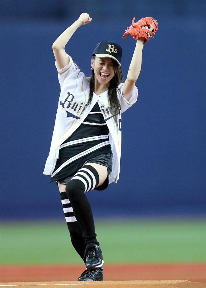 小柳ゆきの画像 www.sankei.com