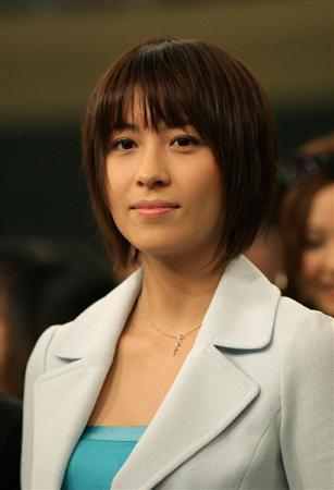 青木裕子の画像 www.sanspo.com