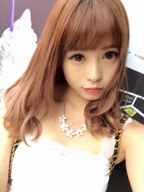 鈴木あやの画像 twitter.com