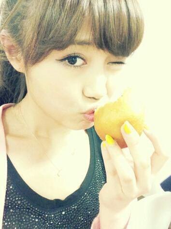 鷲尾伶菜の画像 twitter.com