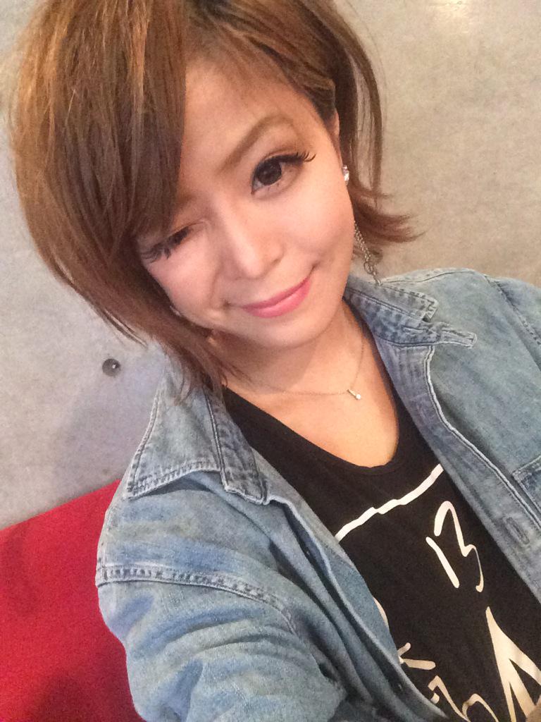 川端かなこの画像 twitter.com