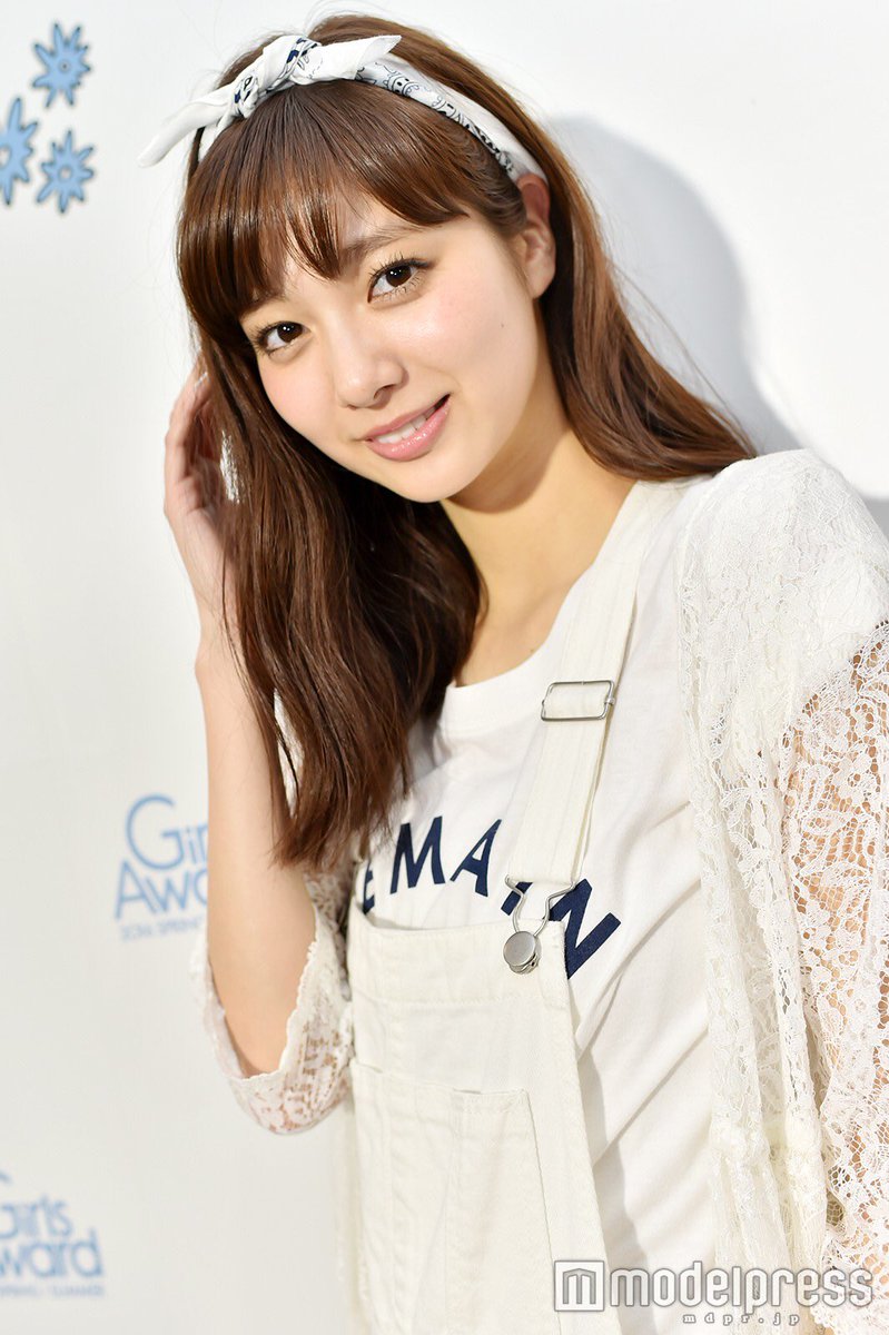 新川優愛の画像 twitter.com