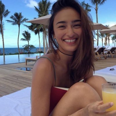 長谷川潤の画像 twitter.com